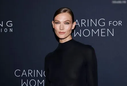 Karlie Kloss OnlyFans Leaked Free Thumbnail Picture - #6ilPETG52D