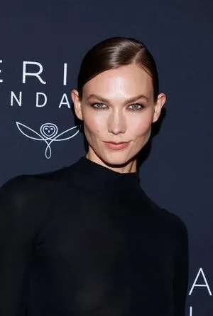 Karlie Kloss OnlyFans Leaked Free Thumbnail Picture - #75kWerAoqp