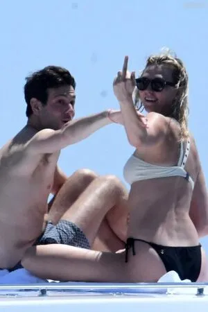 Karlie Kloss OnlyFans Leaked Free Thumbnail Picture - #9BfI1Vc4Z9