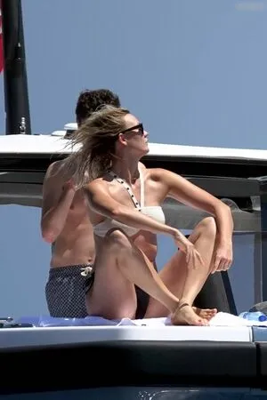 Karlie Kloss OnlyFans Leaked Free Thumbnail Picture - #BFhceF5oF7