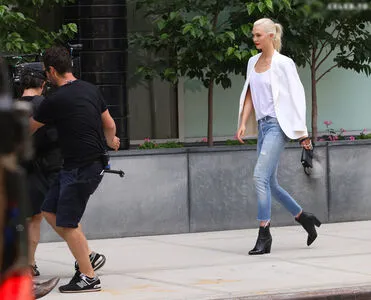 Karlie Kloss OnlyFans Leaked Free Thumbnail Picture - #FWVHzE5zSg
