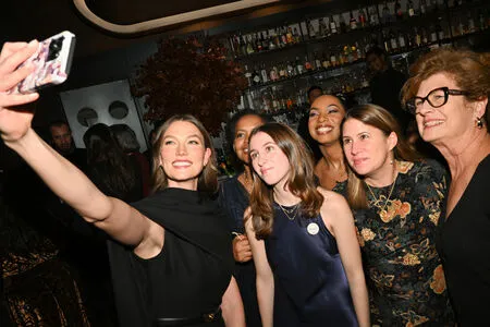 Karlie Kloss OnlyFans Leaked Free Thumbnail Picture - #OXKCk9WB91