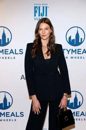 Karlie Kloss OnlyFans Leaked Free Thumbnail Picture - #SkTY2IIfsw