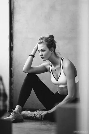 Karlie Kloss OnlyFans Leaked Free Thumbnail Picture - #oPOn7b6DyV