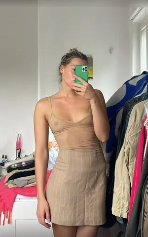 Karlotta Emilie Henke OnlyFans Leaked Free Thumbnail Picture - #9kv2CG0JR3