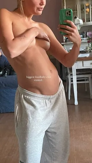 Karlotta Emilie Henke OnlyFans Leaked Free Thumbnail Picture - #IOyoXinHA7