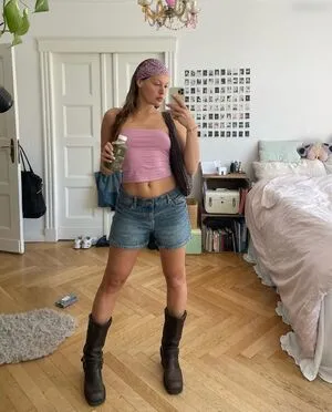 Karlotta Emilie Henke OnlyFans Leaked Free Thumbnail Picture - #Ih8b7wqz2z