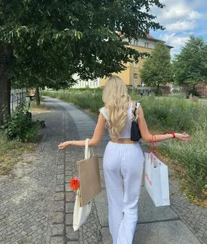 Karlotta Nila OnlyFans Leaked Free Thumbnail Picture - #9NVMlIC0tk