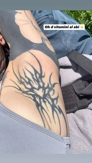 Karma Handpoke OnlyFans Leaked Free Thumbnail Picture - #9MULMEBJVF
