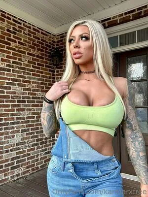 Karmarxfree OnlyFans Leaked Free Thumbnail Picture - #B4cK0ARr0F