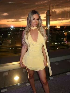 Karmen Petrovic OnlyFans Leaked Free Thumbnail Picture - #B8L2gn6SSD