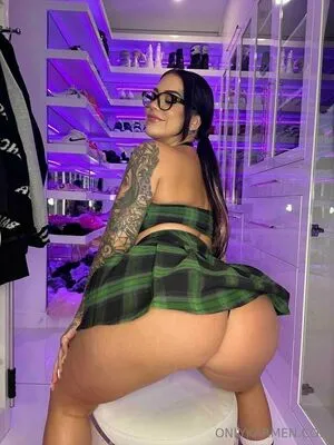 Karmenkarma OnlyFans Leaked Free Thumbnail Picture - #FDoTLngvbj