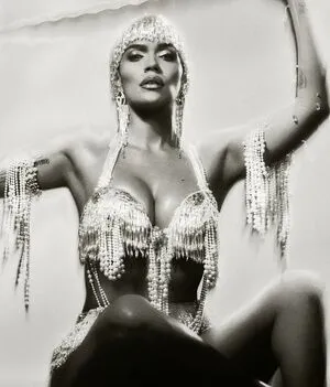 Karol G OnlyFans Leaked Free Thumbnail Picture - #5hVMThKczW