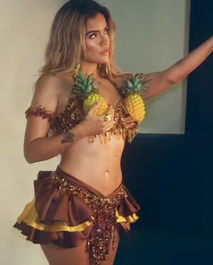 Karol G OnlyFans Leaked Free Thumbnail Picture - #6y5NRs7zfy