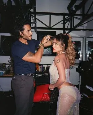 Karol G OnlyFans Leaked Free Thumbnail Picture - #DGFb3xztRo