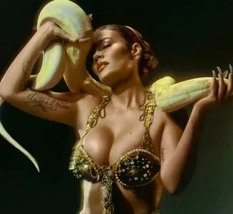 Karol G OnlyFans Leaked Free Thumbnail Picture - #TceKXnklMc