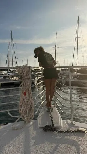 Karol G OnlyFans Leaked Free Thumbnail Picture - #UWYGE719pO