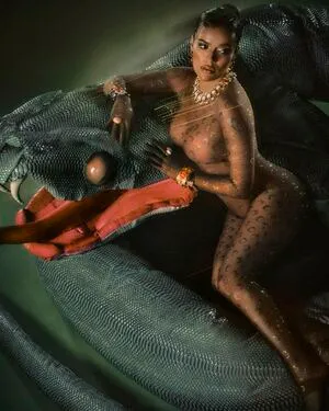 Karol G OnlyFans Leaked Free Thumbnail Picture - #vVlWvhtyOX