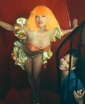 Karol G OnlyFans Leaked Free Thumbnail Picture - #x8Vmg4qkBV