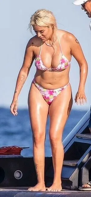 Karol G OnlyFans Leaked Free Thumbnail Picture - #yf5bfZoLle