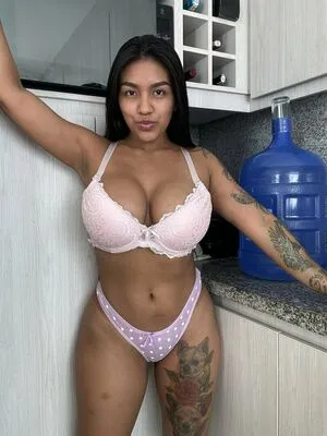 Karolayvargas OnlyFans Leaked Free Thumbnail Picture - #ZB6S24hnEZ