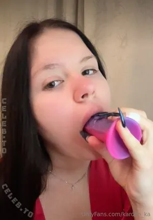 Karolin Ka OnlyFans Leaked Free Thumbnail Picture - #1xTmYfXa8U