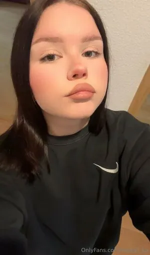 Karolin Ka OnlyFans Leaked Free Thumbnail Picture - #ZSRCTmetow