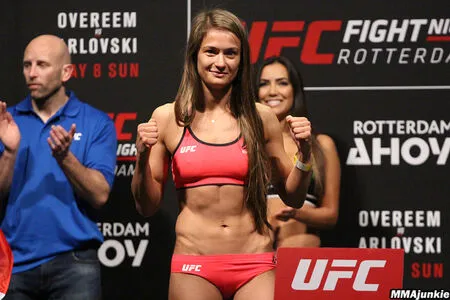 Karolina Kowalkiewicz OnlyFans Leaked Free Thumbnail Picture - #1fWyON8sBX