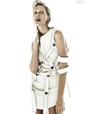 Karolina Kurkova OnlyFans Leaked Free Thumbnail Picture - #1qOhB93WPB