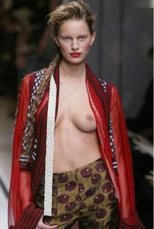 Karolina Kurkova OnlyFans Leaked Free Thumbnail Picture - #1rC5q589d9
