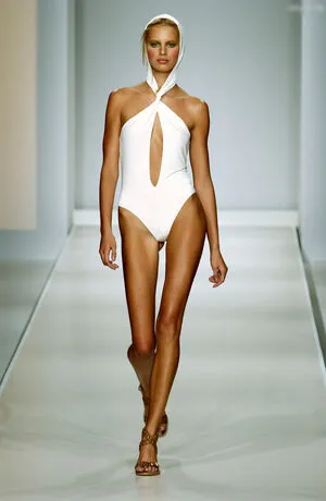 Karolina Kurkova OnlyFans Leaked Free Thumbnail Picture - #MqhZz3TTh1
