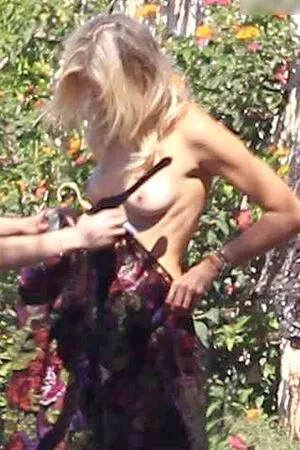 Karolina Kurkova OnlyFans Leaked Free Thumbnail Picture - #UChIWRIjEm