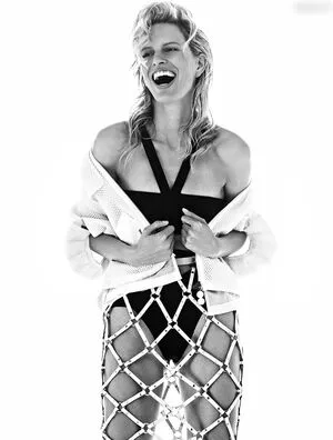 Karolina Kurkova OnlyFans Leaked Free Thumbnail Picture - #r79J1idRRM