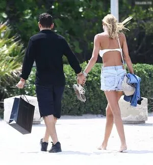 Karolina Kurkova OnlyFans Leaked Free Thumbnail Picture - #wgzlalL9zw