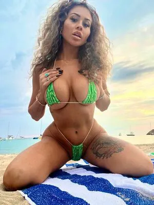 Karolina Martyna Saunders OnlyFans Leaked Free Thumbnail Picture - #Q8ZA2S3nyh