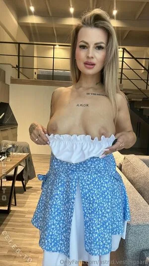 Karolinka Ofi OnlyFans Leaked Free Thumbnail Picture - #4Hc3xPKr9u