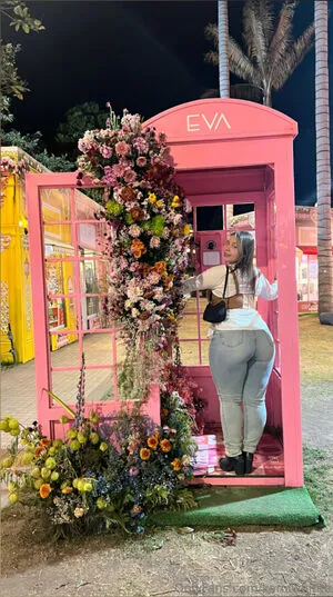 Karolwhitee OnlyFans Leaked Free Thumbnail Picture - #s2UrPJvgO2