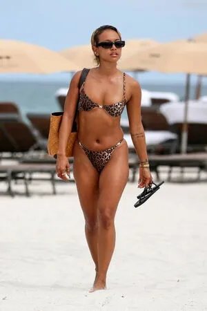 Karrueche Tran OnlyFans Leaked Free Thumbnail Picture - #ZUnX5PG7PR