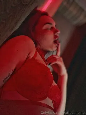 Kat But No Hat OnlyFans Leaked Free Thumbnail Picture - #RUCahrDZnu