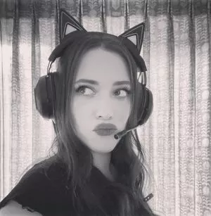 Kat Dennings OnlyFans Leaked Free Thumbnail Picture - #lNlbEzrlME