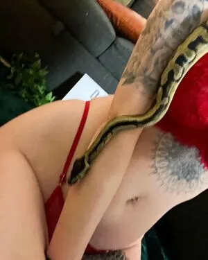Kat Edwards OnlyFans Leaked Free Thumbnail Picture - #cvcZS61gAP
