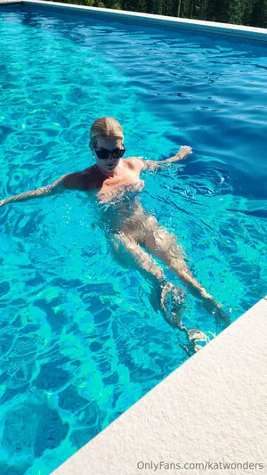 Kat Wonders OnlyFans Leaked Free Thumbnail Picture - #3kXBBQ6165