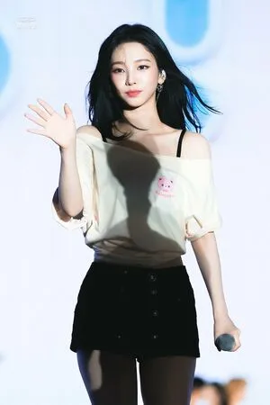 Katarinabluu OnlyFans Leaked Free Thumbnail Picture - #0EZb2bYzPz