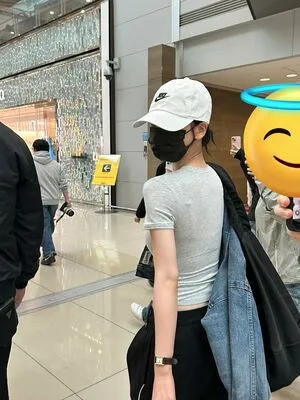 Katarinabluu OnlyFans Leaked Free Thumbnail Picture - #0IvfOd5f98