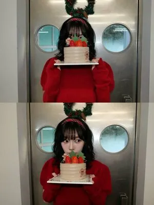 Katarinabluu OnlyFans Leaked Free Thumbnail Picture - #0RhwrUC0SS