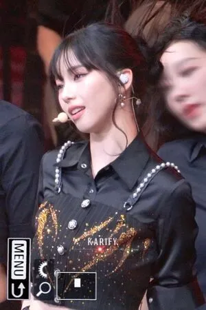 Katarinabluu OnlyFans Leaked Free Thumbnail Picture - #1CKLL0djAv