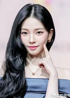 Katarinabluu OnlyFans Leaked Free Thumbnail Picture - #28rc0EnHoR