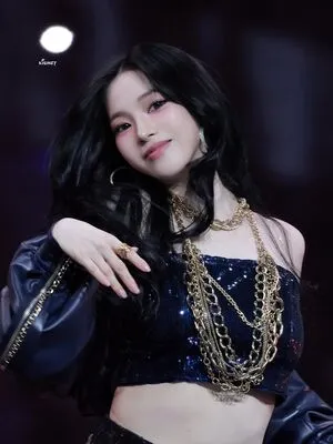 Katarinabluu OnlyFans Leaked Free Thumbnail Picture - #36SMjKcqde