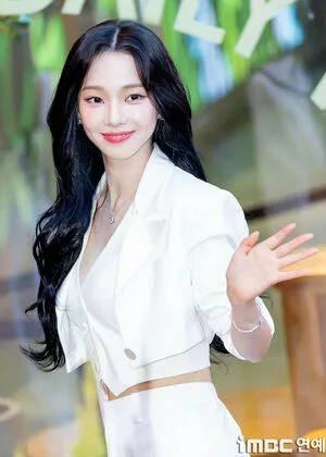 Katarinabluu OnlyFans Leaked Free Thumbnail Picture - #3xyIT7Sqnr