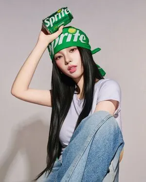 Katarinabluu OnlyFans Leaked Free Thumbnail Picture - #41b042BFDS